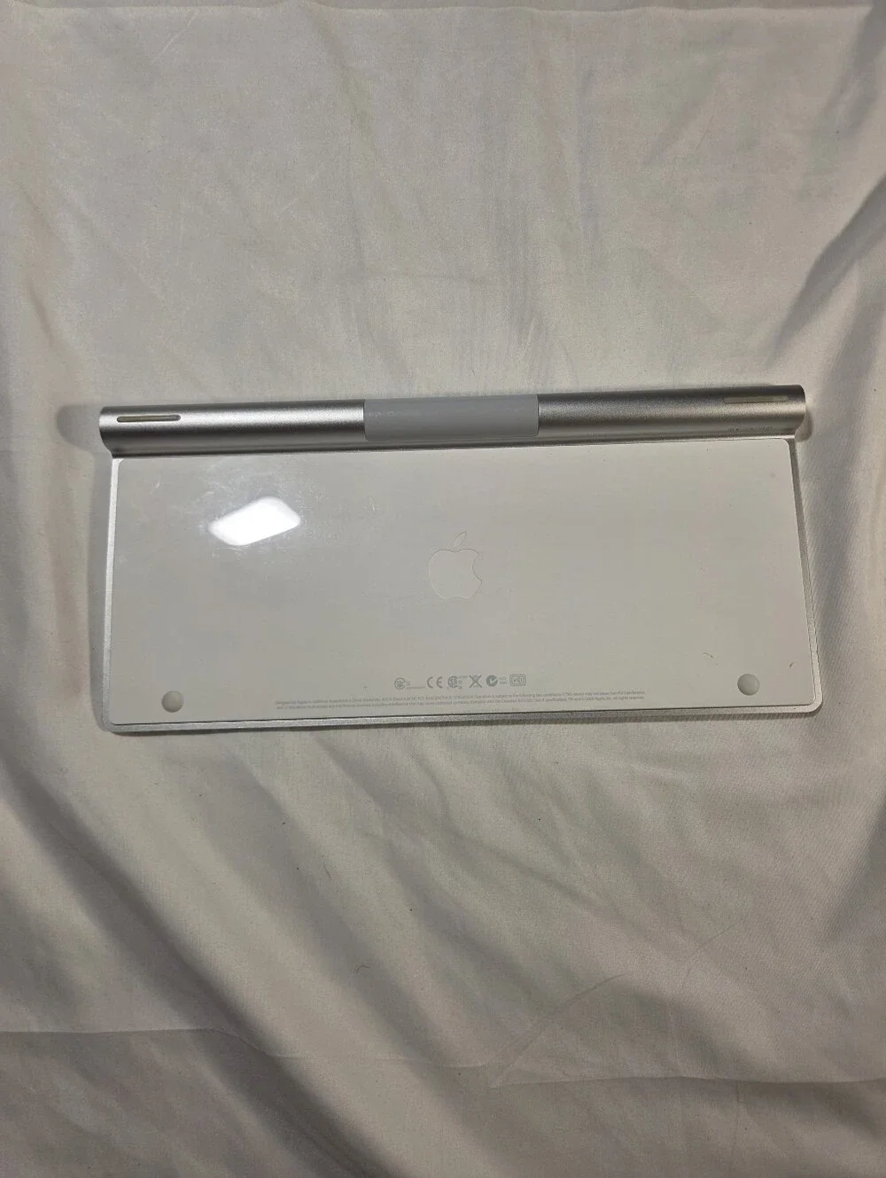 Wireless Aluminum Bluetooth Keyboard — Silver